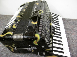Aliante 3 voice 37-96 decorated piano accordion